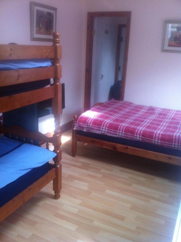 Balmaha Bunkhouse Hostel กลาสโกว์ ภายนอก รูปภาพ